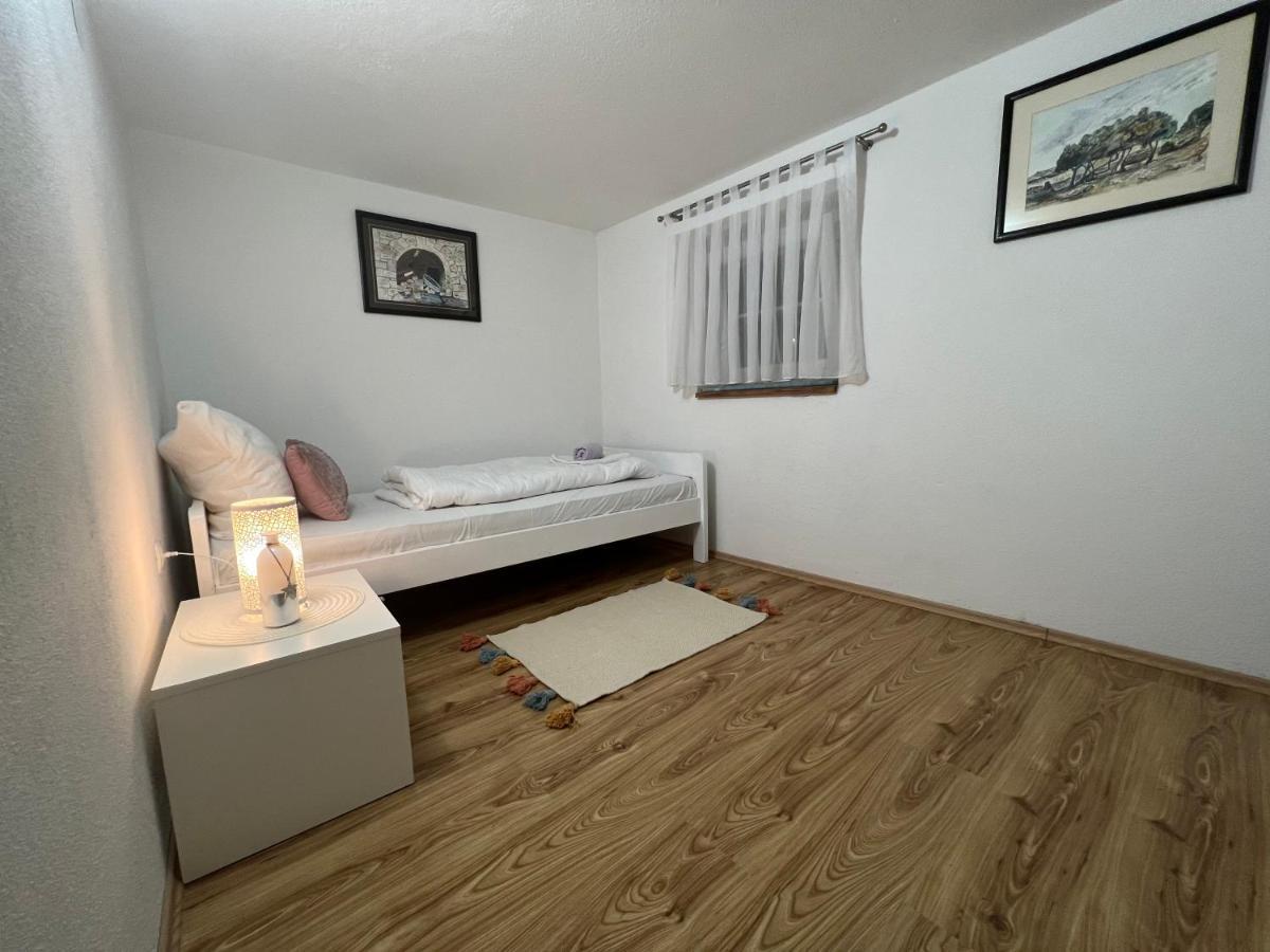 Apartment Katalin Kornić 外观 照片